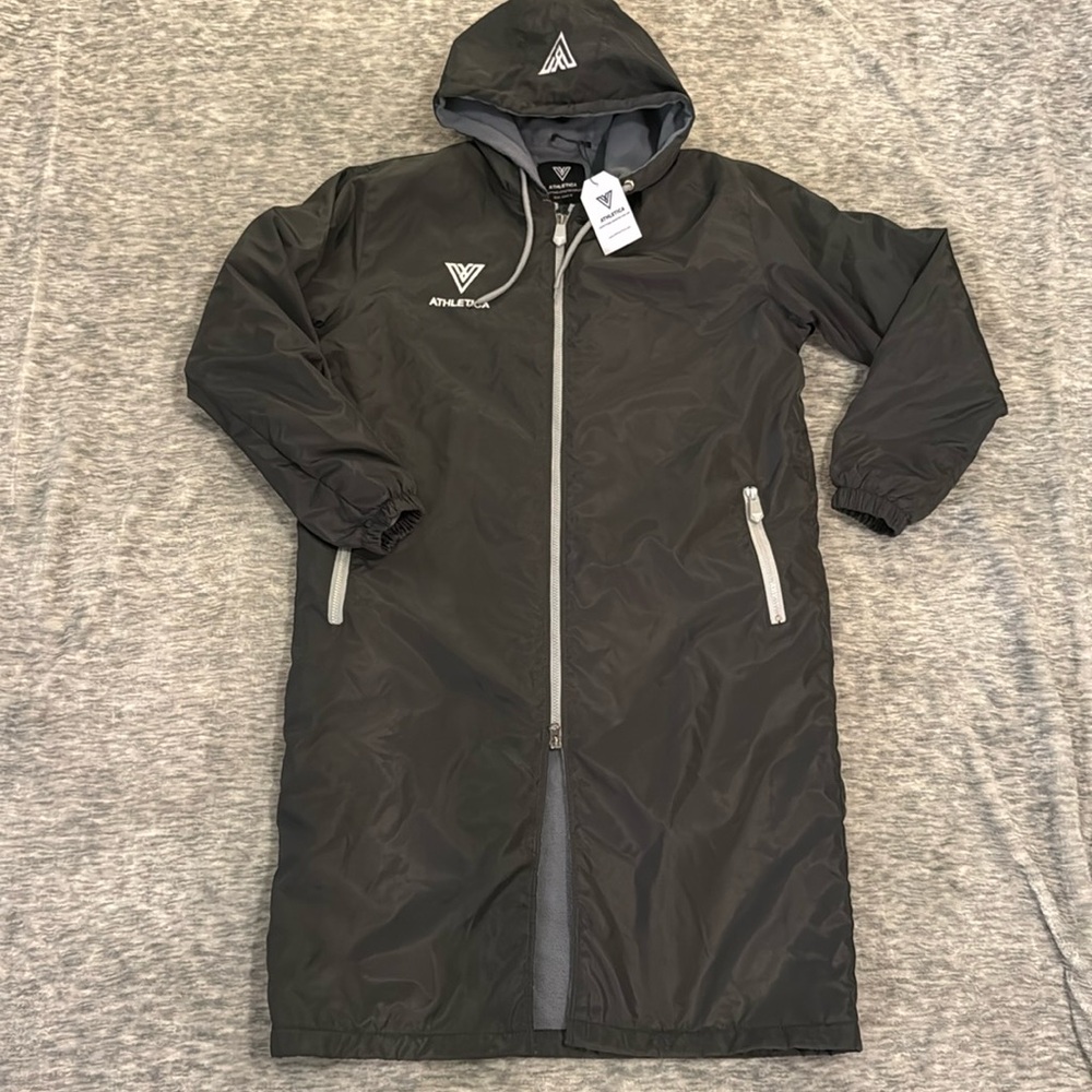 Swim parka, Dark Grey, size M, refurbished. Very cleaned and ready to be worn.